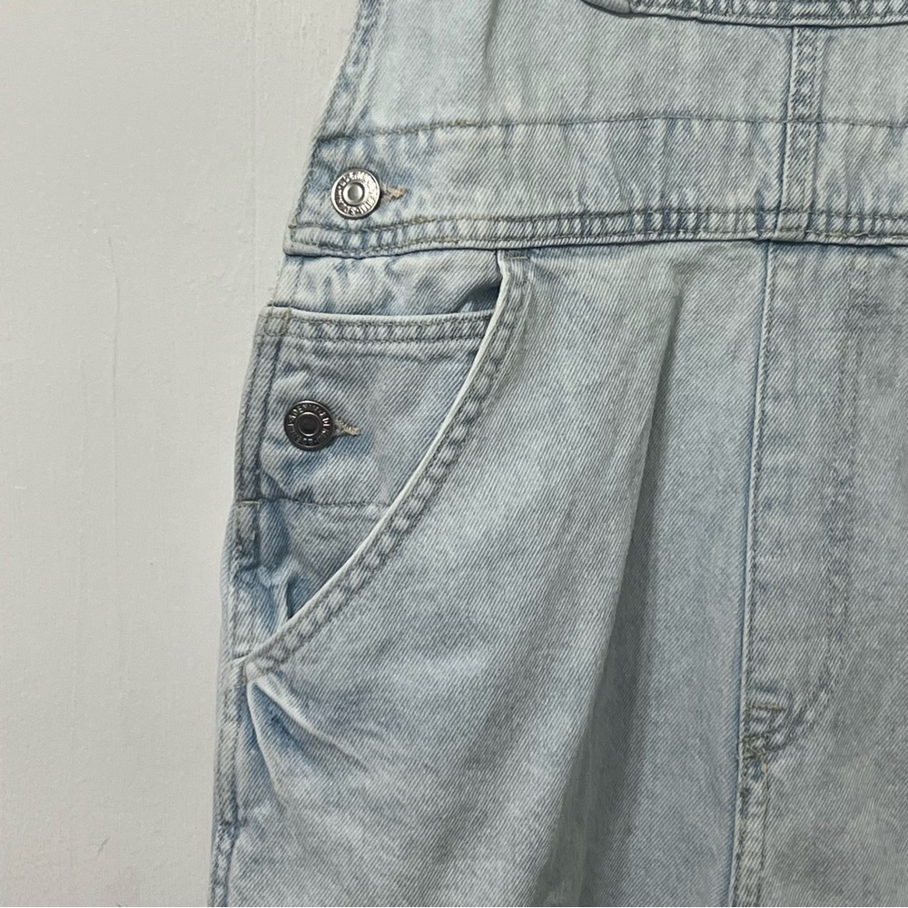 & Denim Denim Cut Off Overalls Shorts Light Wash Boho Coastal Cowgirl Size S - Picture 4 of 12